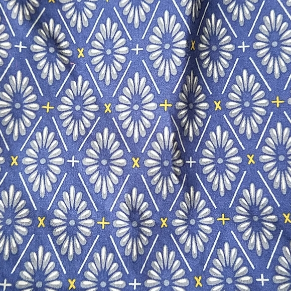 Blue Print Kurta with Green Trim - Picture 8 of 8